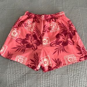 Tommy Bahama Size SMALL Coral color Tropical Motif Swim Trunks Nylon Mesh-lined